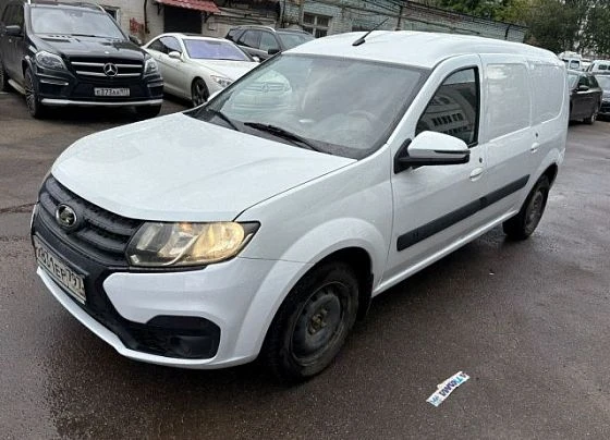 Lada Largus - фото 1