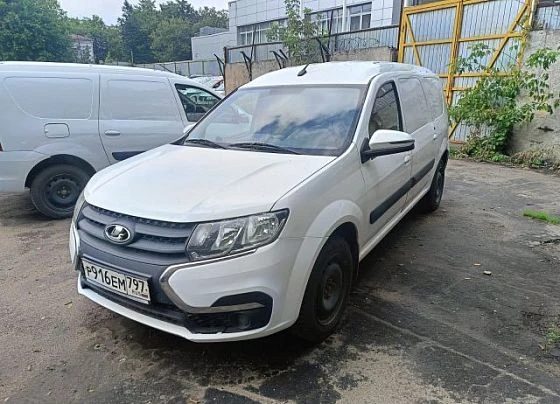 Lada Largus - фото 1