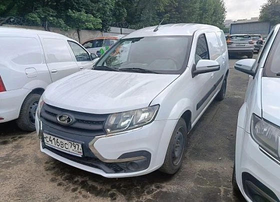Lada Largus - фото 1