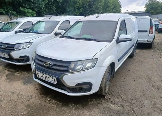 Lada Largus - фото 1
