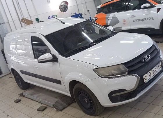 Lada Largus - фото 2
