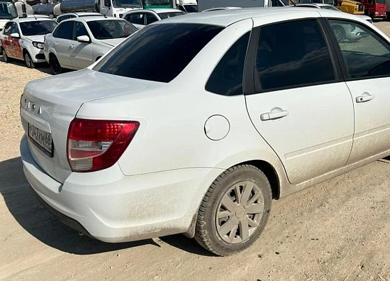 Lada Granta - фото 3