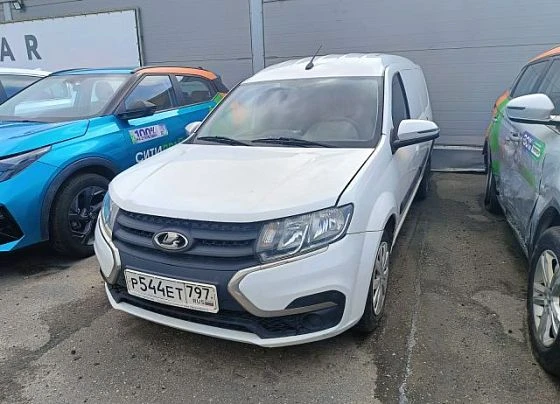 Lada Largus - фото 1
