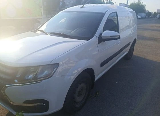 Lada Largus - фото 1