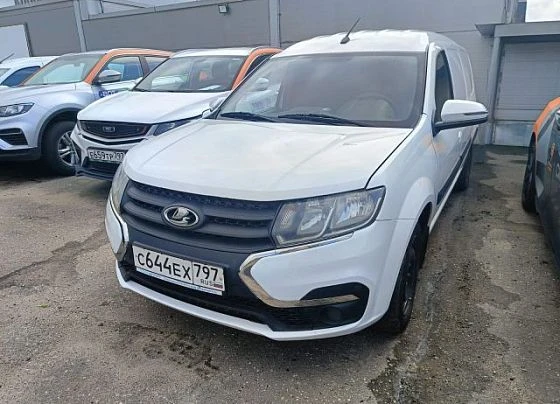 Lada Largus - фото 1