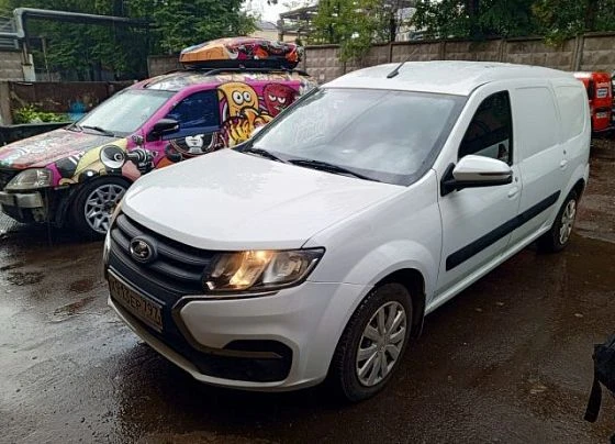 Lada Largus - фото 1