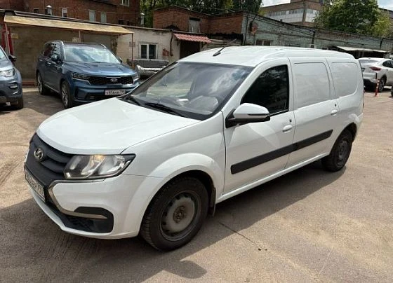 Lada Largus - фото 1