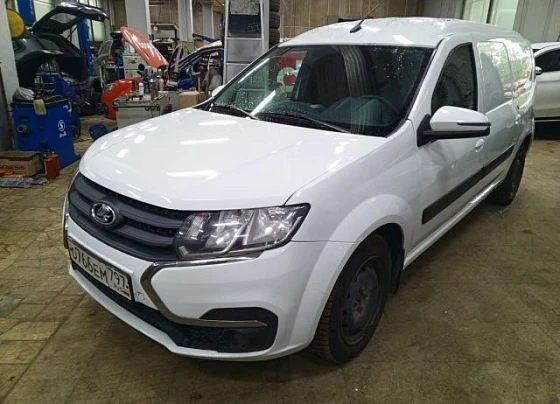 Lada Largus - фото 1