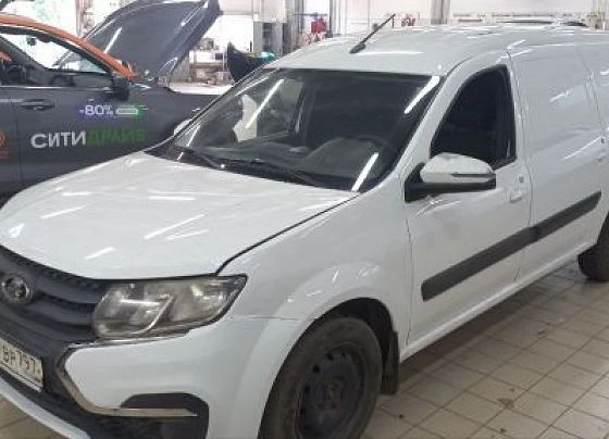 Lada Largus - фото 1