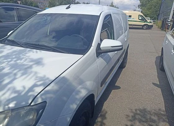 Lada Largus - фото 1