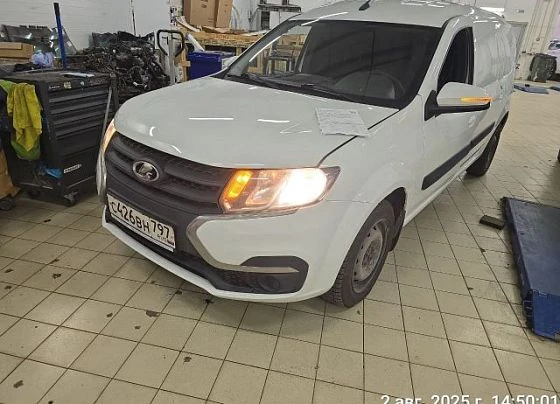 Lada Largus - фото 1