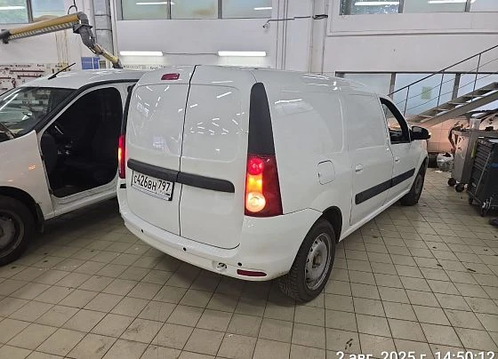 Lada Largus - фото 4