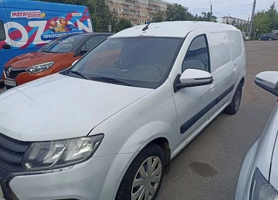 Lada Largus - фото 1