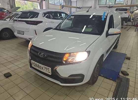Lada Largus - фото 1