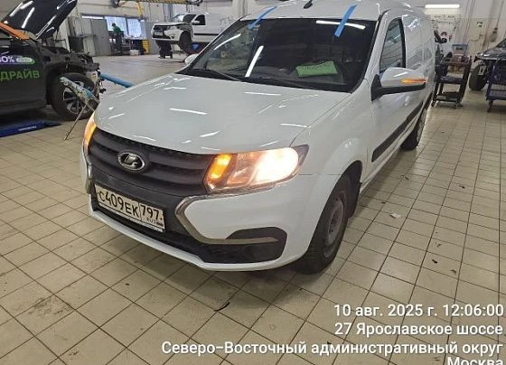 Lada Largus - фото 1