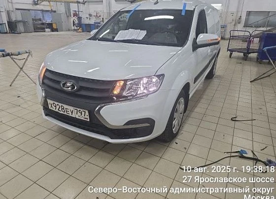 Lada Largus - фото 1