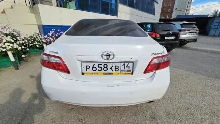 Toyota CAMRY