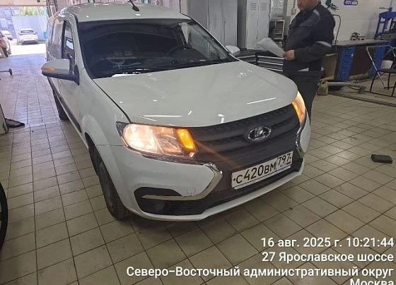 Lada Largus - фото 1