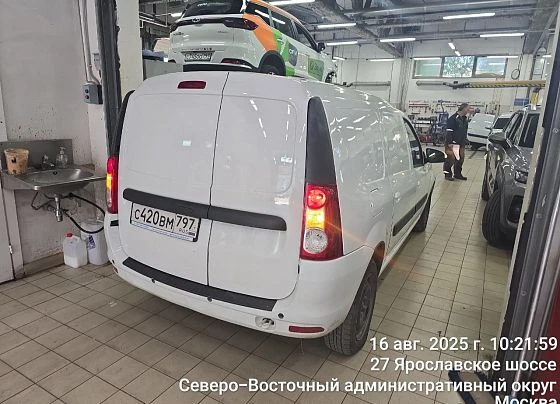 Lada Largus - фото 4