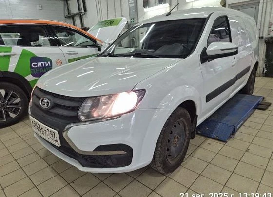 Lada Largus - фото 1