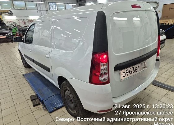 Lada Largus - фото 5