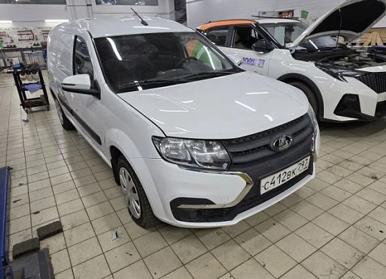Lada Largus - фото 1