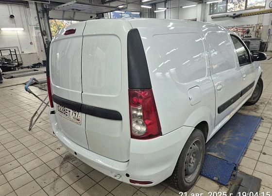 Lada Largus - фото 2