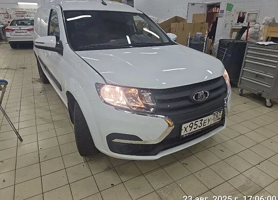 Lada Largus - фото 5