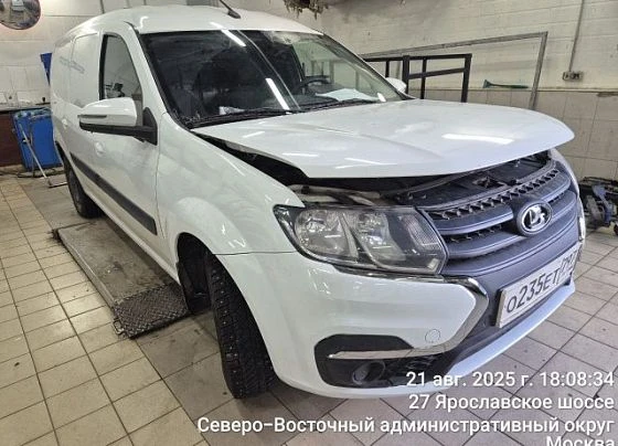 Lada Largus - фото 1