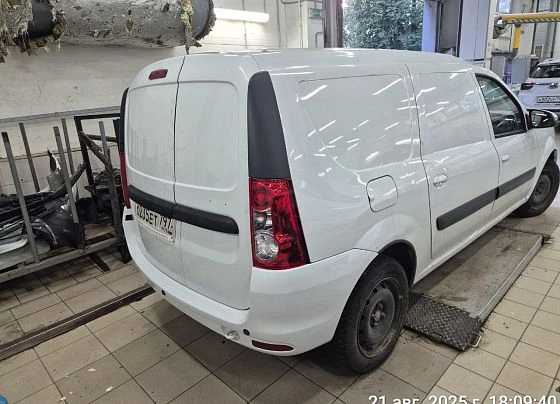 Lada Largus - фото 2