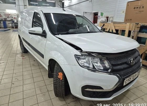 Lada Largus - фото 1