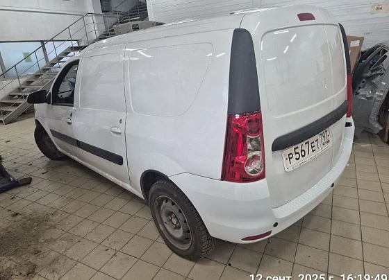Lada Largus - фото 4