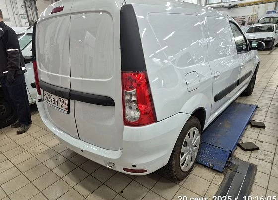 Lada Largus - фото 5