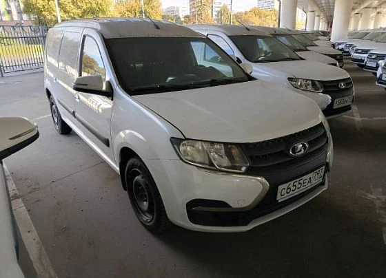 Lada Largus - фото 1