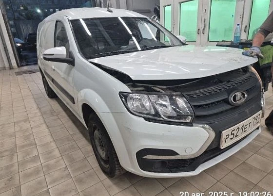 Lada Largus - фото 1