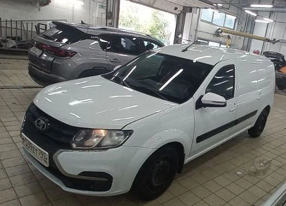 Lada Largus - фото 1