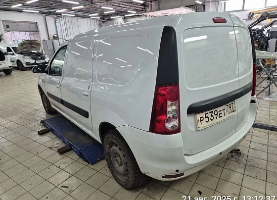 Lada Largus - фото 4