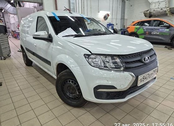 Lada Largus - фото 1