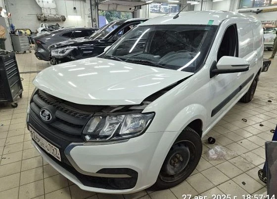 Lada Largus - фото 1