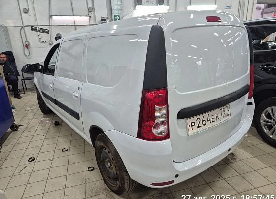 Lada Largus - фото 5