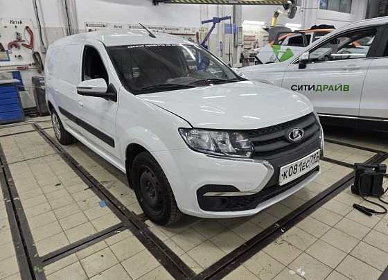 Lada Largus - фото 2