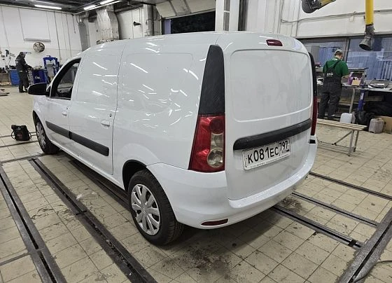Lada Largus - фото 4