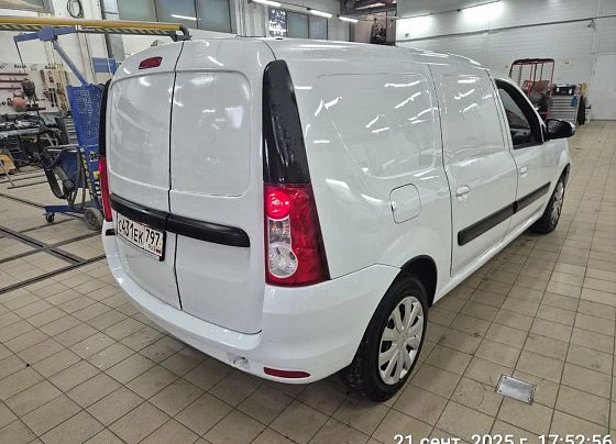 Lada Largus - фото 2