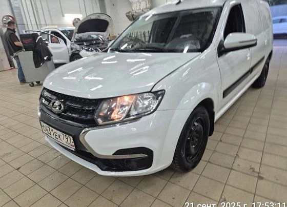 Lada Largus - фото 1