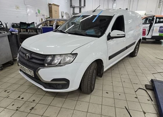 Lada Largus - фото 1