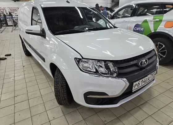 Lada Largus - фото 1