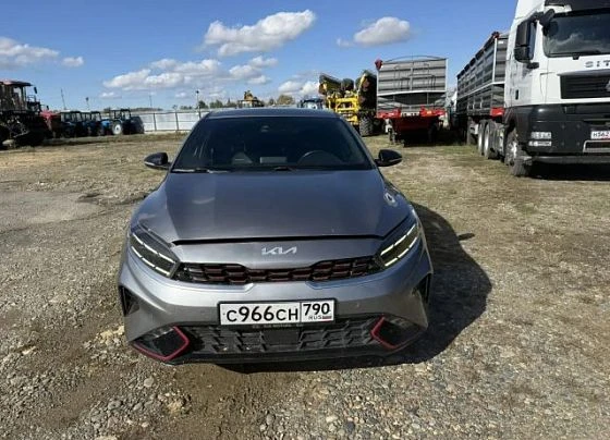 Kia Cerato - фото 1