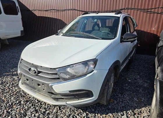 Lada Granta - фото 1