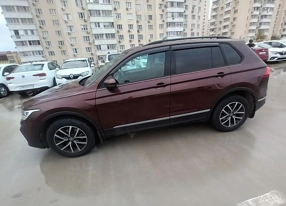 Volkswagen Tiguan - фото 4