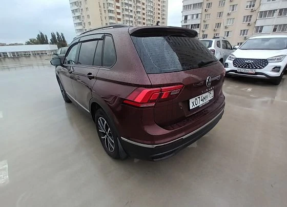 Volkswagen Tiguan - фото 5